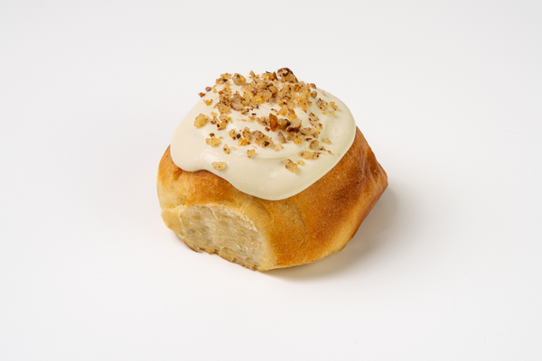 Cinnamon roll cream milk