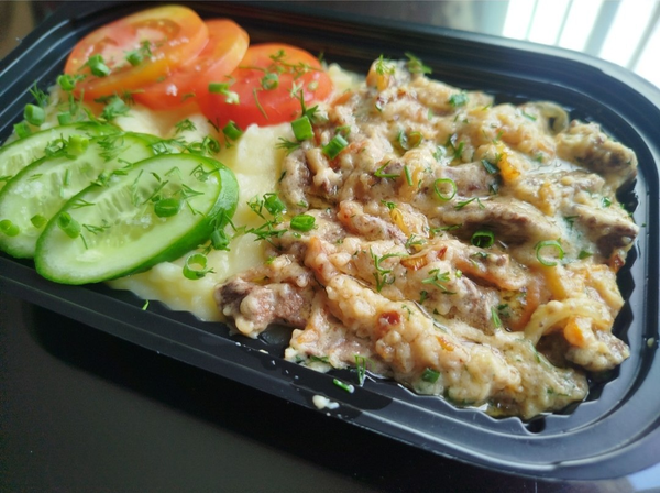 Liver with mashed potatoes