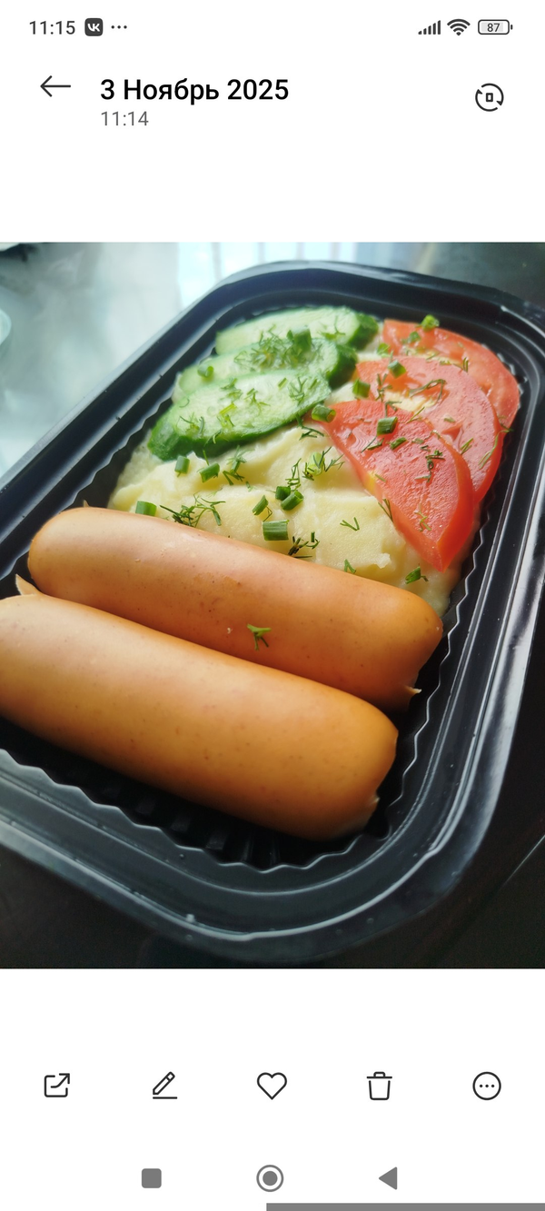 Sausages with mashed potatoes